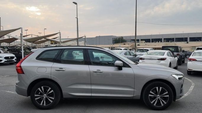 Used Volvo XC60 II Facelift, 2.0 l, 2023 in Dubai by Cariva Used Cars , Silver color. GCC Specs | AUTO.AE