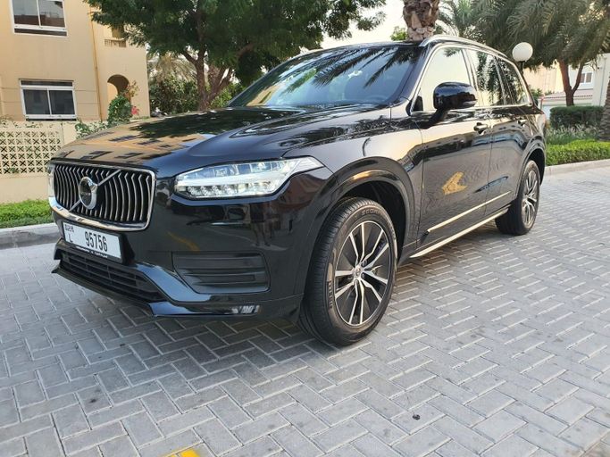 Used Volvo XC90 II Facelift 1, 2.0 l, 2021 in Dubai, Blue color. GCC Specs | AUTO.AE