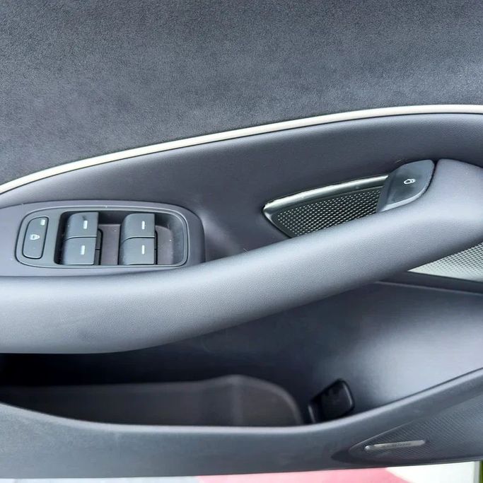 Новый Xiaomi SU7, 2025 в Дубае от Sola Motors Серый цвет. GCC | AUTO.AE