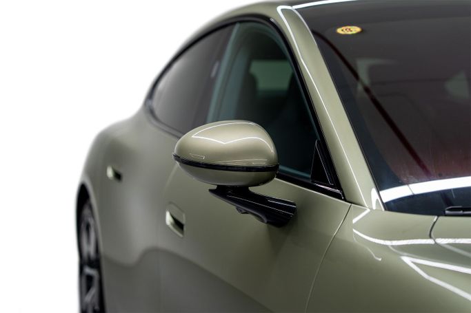 Новый Xiaomi SU7 Pro, 2024 в Дубае от PUPIL OF FATE MOTORS Зеленый цвет. Other | AUTO.AE