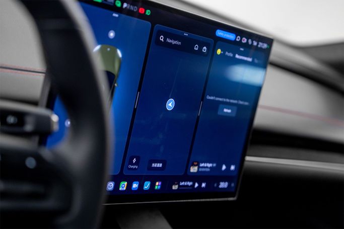 Новый Xiaomi SU7 Pro, 2024 в Дубае от PUPIL OF FATE MOTORS Зеленый цвет. Other | AUTO.AE