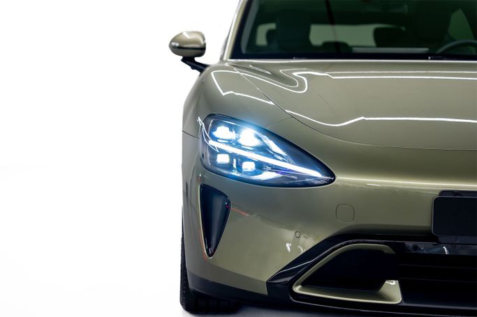 Новый Xiaomi SU7 Pro, 2024 в Дубае от PUPIL OF FATE MOTORS Зеленый цвет. Other | AUTO.AE