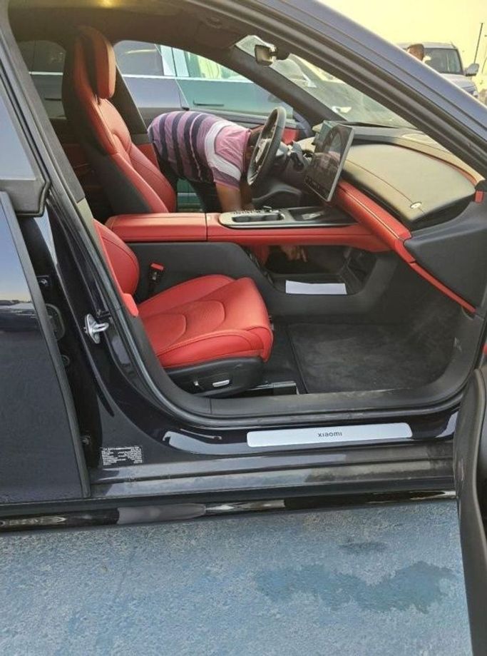 Новый Xiaomi SU7 Ultra, 2024 в Дубае от Mohamed Hakim Motors Черный цвет. Китайская | AUTO.AE