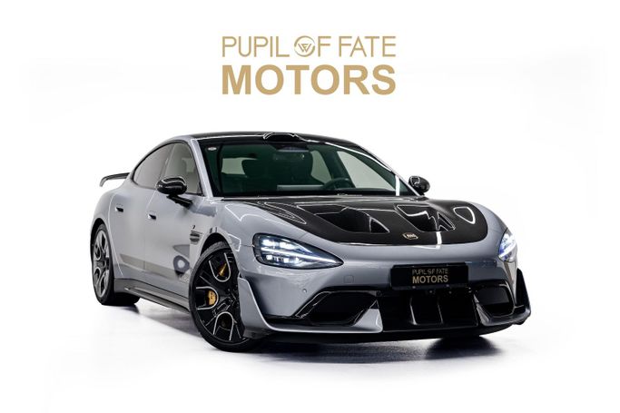 جديدة Xiaomi SU7 Ultra, 2025 في في دبي من PUPIL OF FATE MOTORS، اللون فضي. أخرى | AUTO.AE