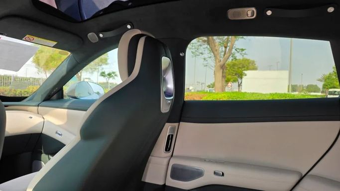 Новый Xiaomi YU7, 2025 в Дубае от Alwan Global Cars Белый цвет. Other | AUTO.AE