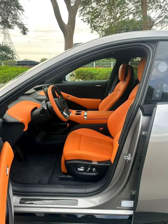 Новый Xiaomi YU7, 2025 в Дубае от First Choice Motors Серый цвет. Канадская | AUTO.AE