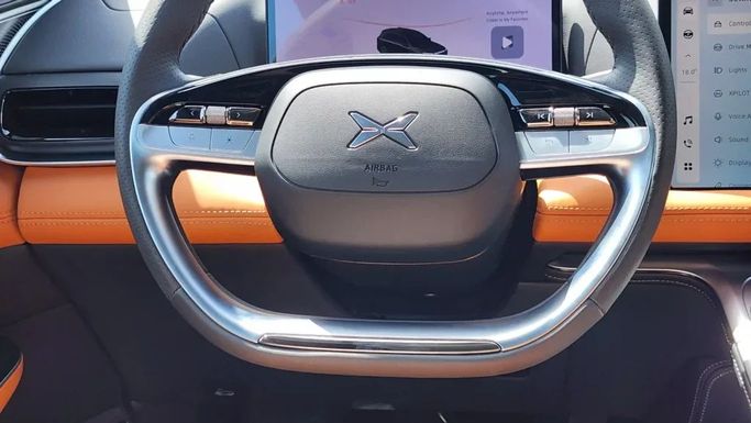 Новый Xpeng G9, 2024 в Дубае от Alwan Global Cars Черный цвет. Other | AUTO.AE