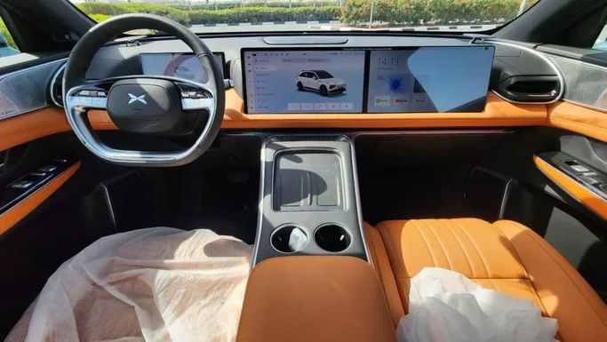 Новый Xpeng G9, 2024 в Дубае от Alwan Global Cars Зеленый цвет. Other | AUTO.AE