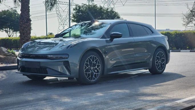 Новый Zeekr 001 I Рестайлинг, 2024 в Дубае от Alwan Global Cars Зеленый цвет. Other | AUTO.AE