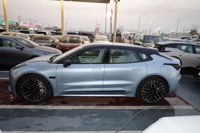 Новый Zeekr 001 I, 2024 в Дубае от Top Euro Cars Голубой цвет.  | AUTO.AE