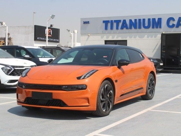 Подержанный Zeekr 001 I Рестайлинг, 2023 в Дубае от Titanum Cars Оранжевый цвет. Other | AUTO.AE
