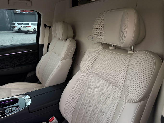 Used Zeekr 009 I, 2024 in Dubai by EvExperts, Black color. Chinese Specs | AUTO.AE