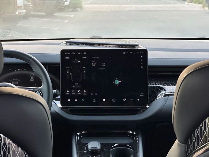 New Zeekr 009 I, 2024 in Dubai by Billion auto, White color. Chinese Specs | AUTO.AE