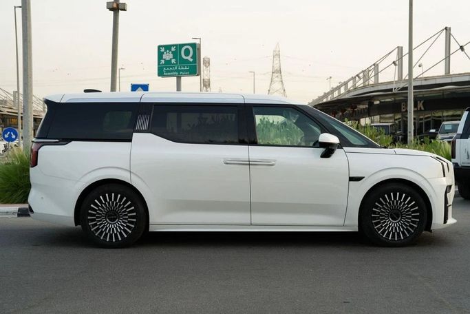 New Zeekr 009 I, 2024 in Dubai by Billion auto, White color. Chinese Specs | AUTO.AE