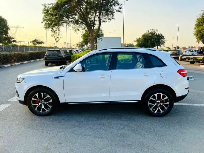 Подержанный Zotye T600, 2.0 л, 2019 в Дубае от First Choice Motors Белый цвет. GCC | AUTO.AE