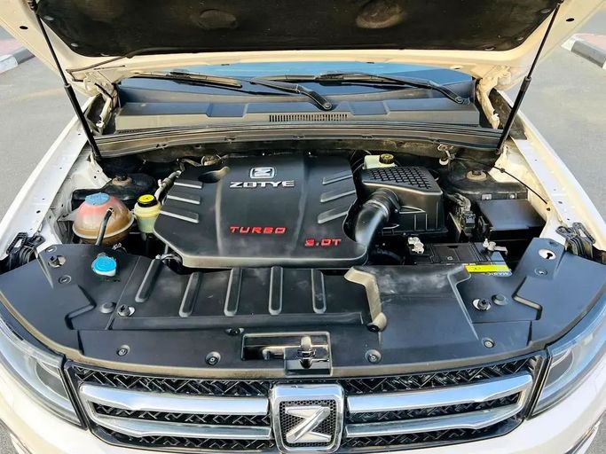 Подержанный Zotye T600, 2.0 л, 2019 в Дубае от First Choice Motors Белый цвет. GCC | AUTO.AE