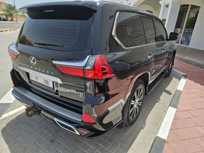 Used Lexus LX 570 III Facelift 2, 5.7 l, 2019 in Fujairah, Black color. GCC Specs | AUTO.AE | Listing #260666