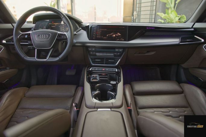 مستعملة Audi e-tron GT I، 2023 في الأردن، عمان من PRESTIGE AUTO، اللون أسود.  | AUTO.AE | إعلان #296250 — صورة 13 من 32