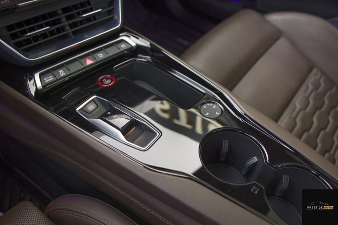 مستعملة Audi e-tron GT I، 2023 في الأردن، عمان من PRESTIGE AUTO، اللون أسود.  | AUTO.AE | إعلان #296250 — صورة 10 من 32