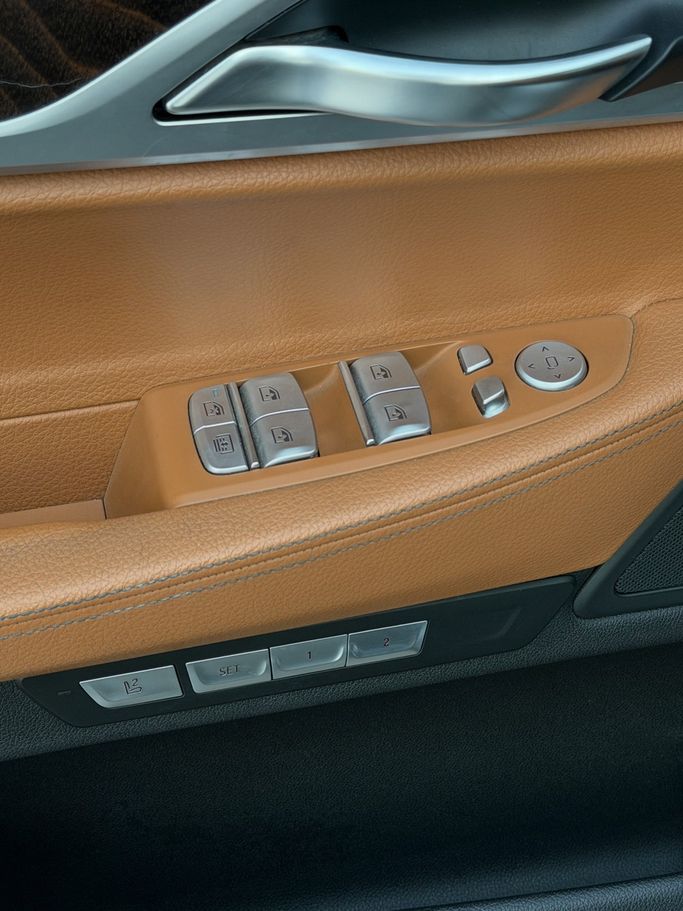 Новый BMW 7 Series 730i VI (G11/G12), 2.0 л, 2017 в Иордания, Амман от AL FURSAN MOTORS Черный цвет.  | AUTO.AE | Объявление #296408 — фото 10 из 12