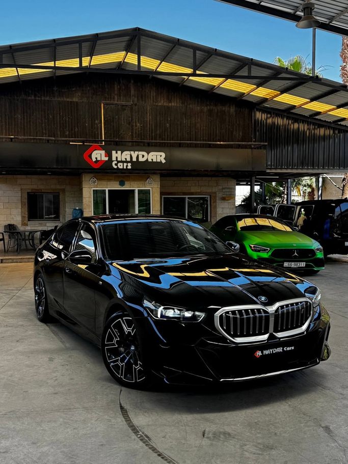 Подержанный BMW i5 eDrive40, 2024 в Иордания, Амман от AL HAYDAR CARS Черный цвет.  | AUTO.AE | Объявление #296560