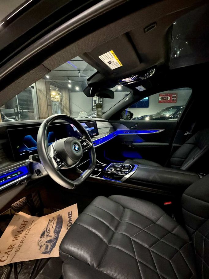 Used BMW i7 eDrive50, 2024 in Jordan, Amman by AL HAYDAR CARS, Black color.  | AUTO.AE | Listing #296530 — photo 13 of 17