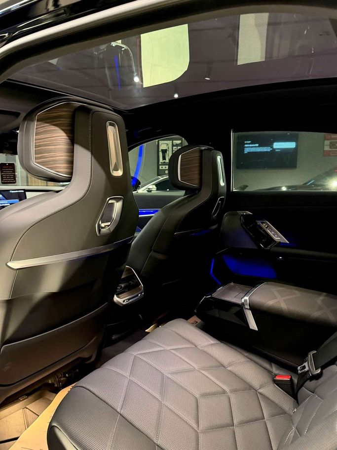 Used BMW i7 eDrive50, 2024 in Jordan, Amman by AL HAYDAR CARS, Black color.  | AUTO.AE | Listing #296530 — photo 16 of 17
