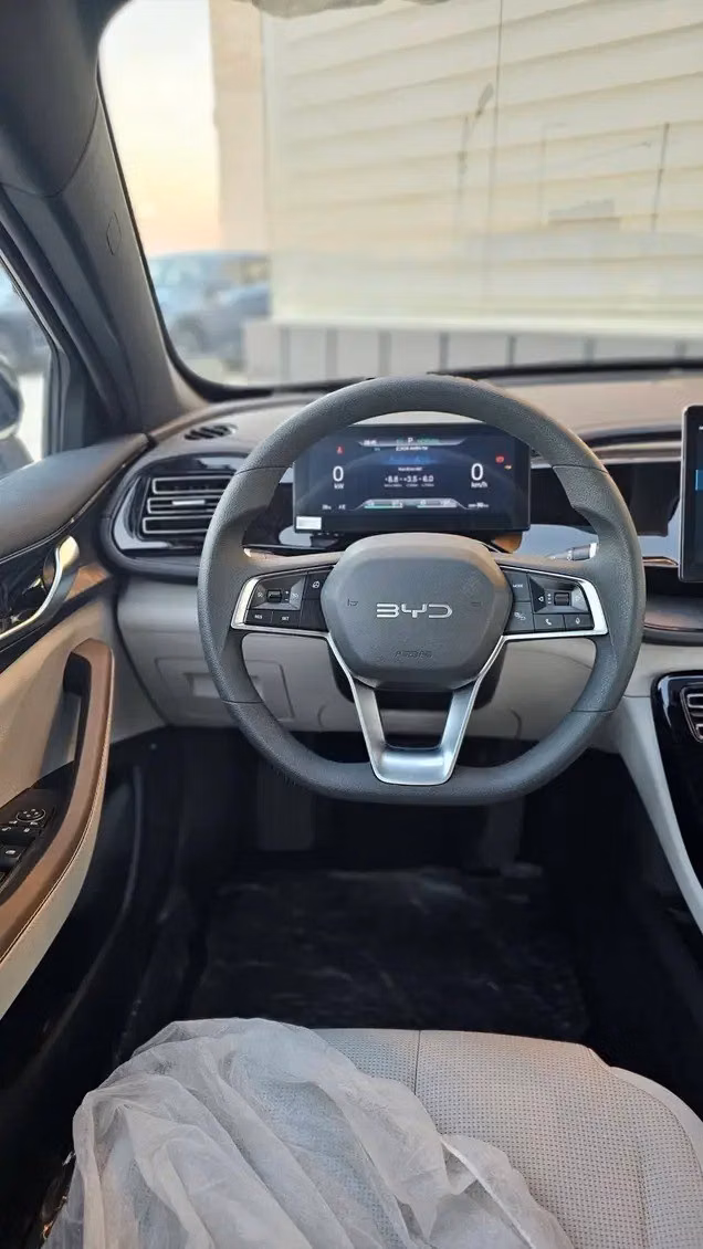 New BYD Qin Plus I, 1.5 l, 2025 in Jordan, Amman by BASMAN AUTO, White color.  | AUTO.AE | Listing #296096 — photo 5 of 15