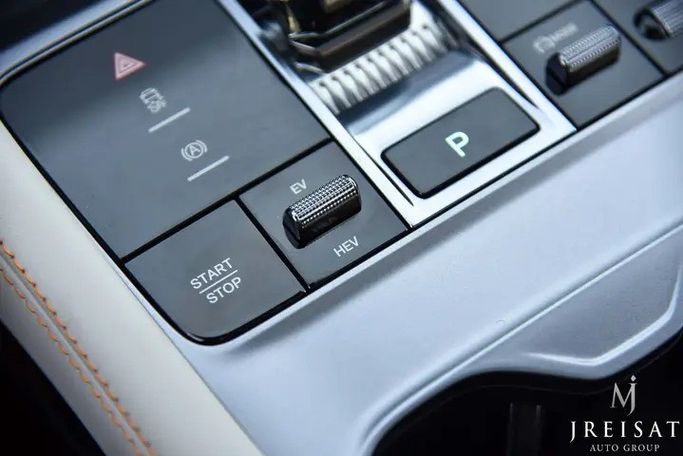 Новый BYD Song Plus I Рестайлинг, 1.5 л, 2027 в Иордания, Амман от JREISAT AUTO GROUP Серебристый цвет.  | AUTO.AE | Объявление #295597 — фото 18 из 19