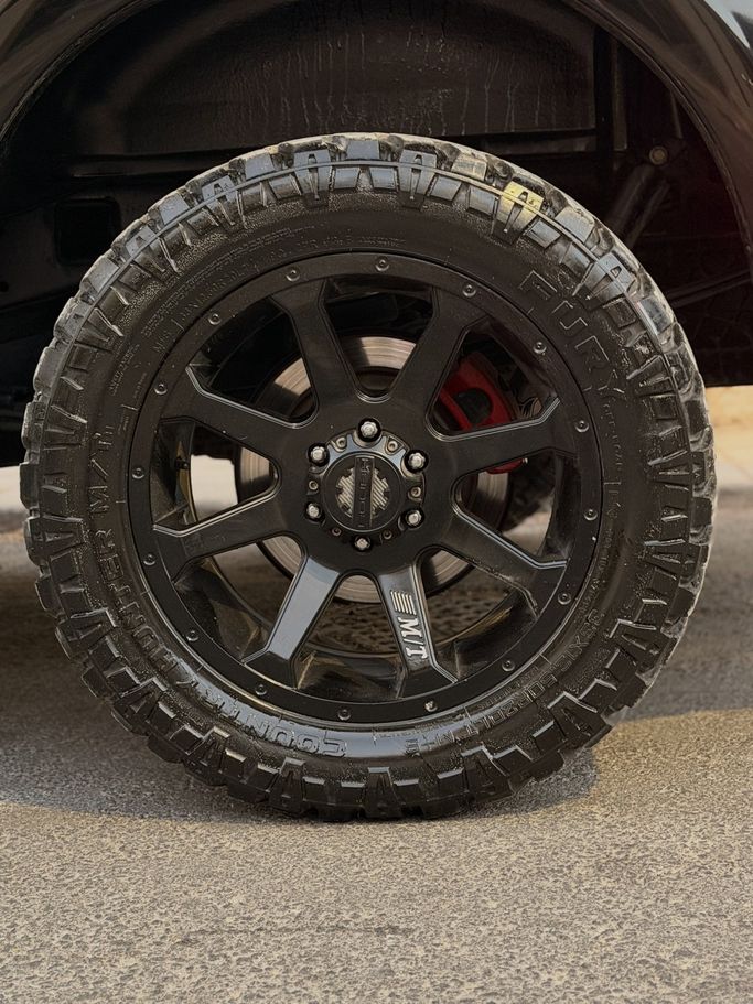 Подержанный Ford F-150 Shelby Extreme XIII Рестайлинг, 5.0 л, 2017 в Иордания, Амман от AL FURSAN MOTORS Черный цвет.  | AUTO.AE | Объявление #296415 — фото 11 из 14
