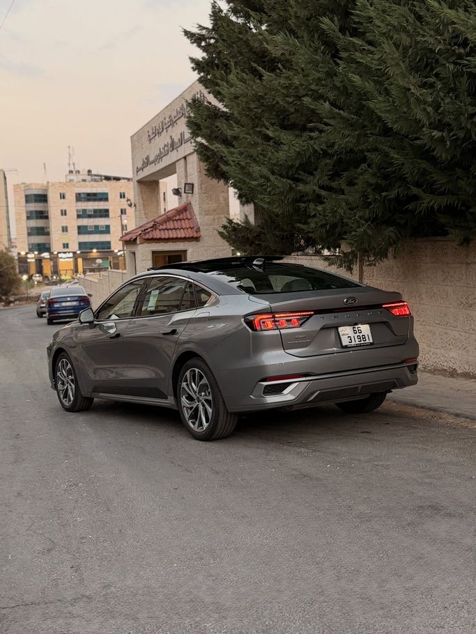 Новый Ford Taurus VIII, 1.5 л, 2025 в Иордания, Амман от AL FURSAN MOTORS Серый цвет.  | AUTO.AE | Объявление #296416 — фото 11 из 12