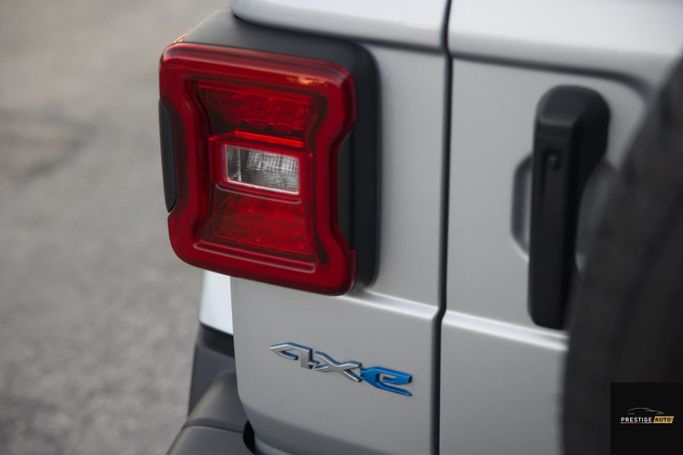 مستعملة Jeep Wrangler IV (JL)، 2.0 لتر، 2023 في الأردن، عمان من PRESTIGE AUTO، اللون فضي.  | AUTO.AE | إعلان #296165 — صورة 26 من 29