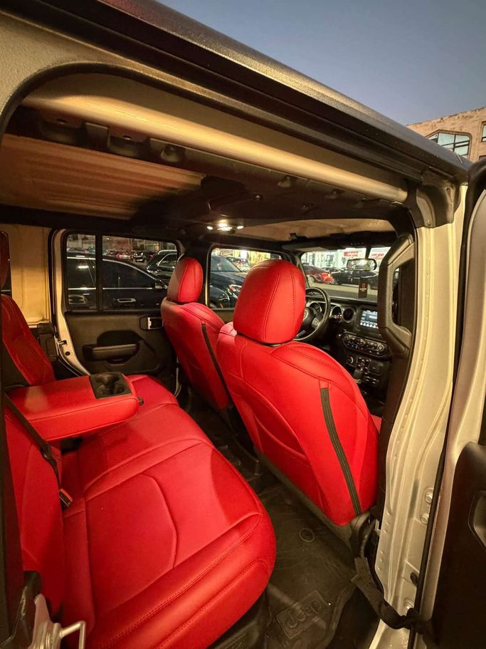 مستعملة Jeep Wrangler IV (JL)، 2.0 لتر، 2023 في الأردن، عمان من AL HAYDAR CARS، اللون فضي.  | AUTO.AE | إعلان #296523 — صورة 14 من 14