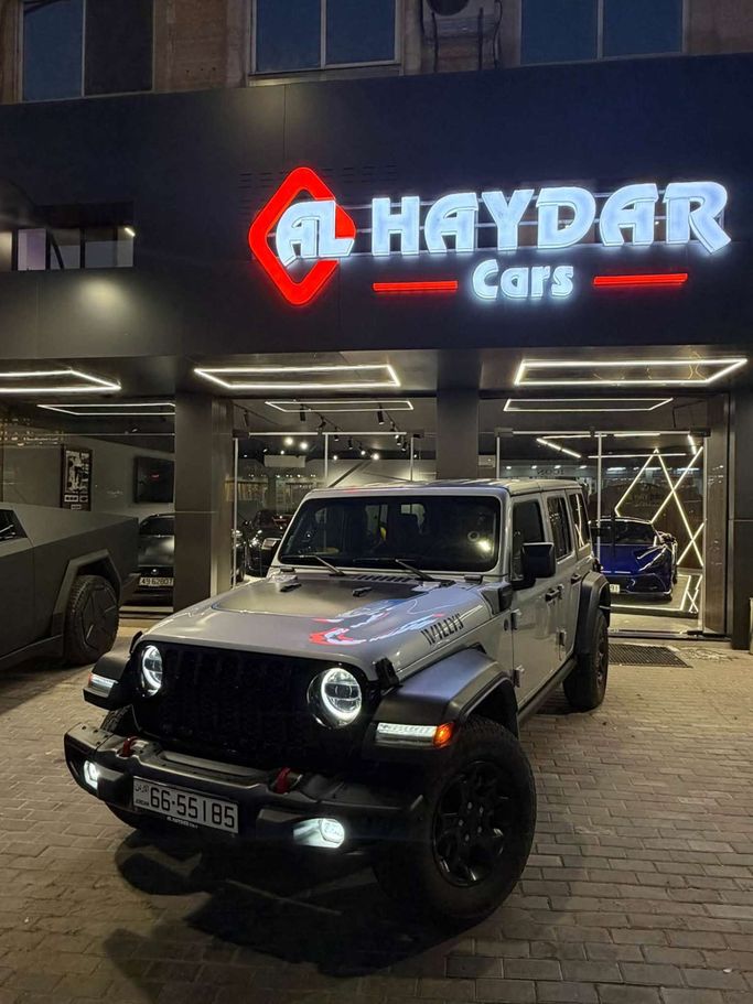 مستعملة Jeep Wrangler IV (JL)، 2.0 لتر، 2023 في الأردن، عمان من AL HAYDAR CARS، اللون فضي.  | AUTO.AE | إعلان #296523 — صورة 8 من 14