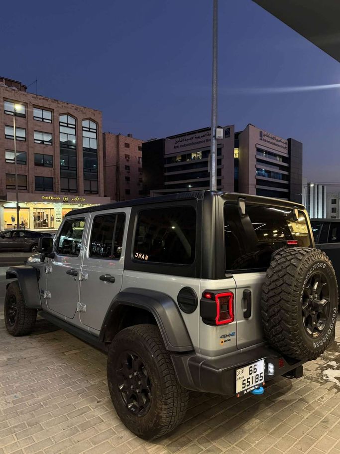 مستعملة Jeep Wrangler IV (JL)، 2.0 لتر، 2023 في الأردن، عمان من AL HAYDAR CARS، اللون فضي.  | AUTO.AE | إعلان #296523 — صورة 9 من 14