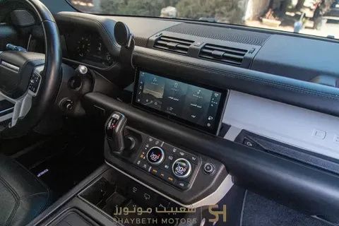 Подержанный Land Rover Defender 110 II, 2.0 л, 2022 в Иордания, Амман от SHAYBETH MOTORS Серый цвет. Other | AUTO.AE | Объявление #295627 — фото 6 из 10