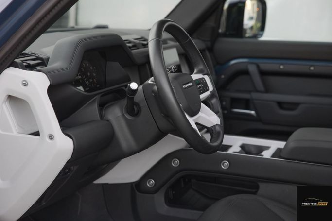 مستعملة Land Rover Defender 110 ثانياً، 2.0 لتر، 2025 في الأردن، عمان من PRESTIGE AUTO، اللون أزرق.  | AUTO.AE | إعلان #296164 — صورة 19 من 29