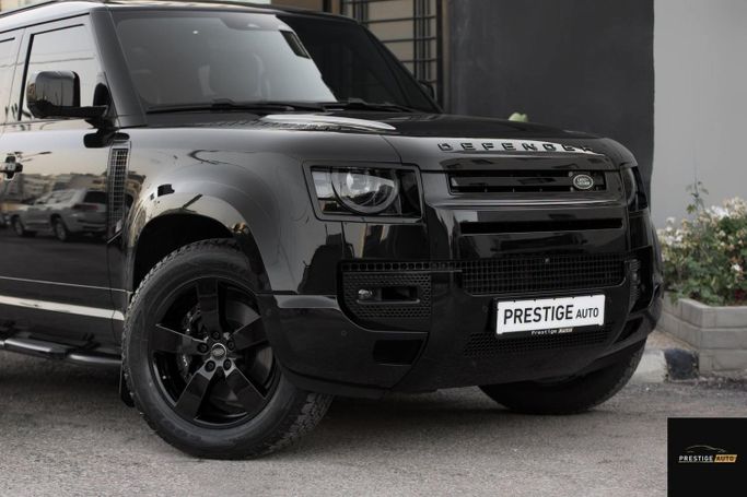 مستعملة Land Rover Defender 110 ثانياً، 3.0 لتر، 2024 في الأردن، عمان من PRESTIGE AUTO، اللون أسود.  | AUTO.AE | إعلان #296175 — صورة 28 من 33