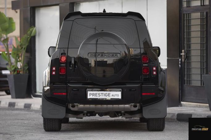 مستعملة Land Rover Defender 110 ثانياً، 3.0 لتر، 2024 في الأردن، عمان من PRESTIGE AUTO، اللون أسود.  | AUTO.AE | إعلان #296175 — صورة 31 من 33