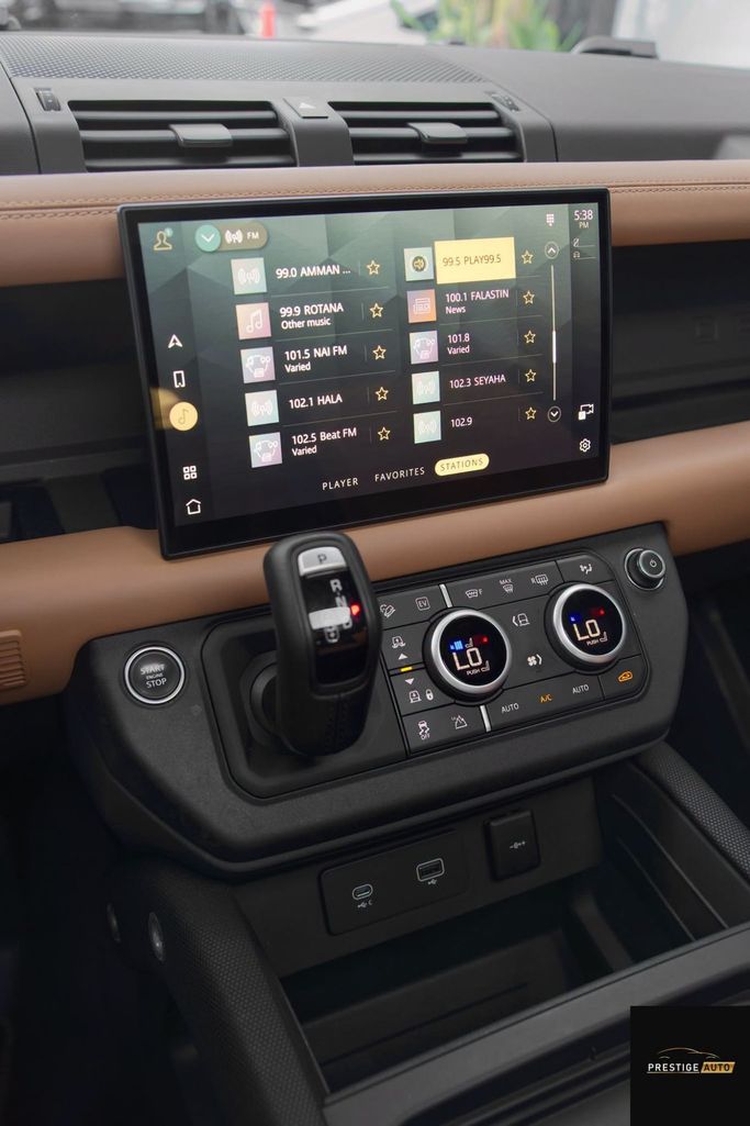 مستعملة Land Rover Defender 110 ثانياً، 2.0 لتر، 2024 في الأردن، عمان من PRESTIGE AUTO، اللون أسود.  | AUTO.AE | إعلان #296248 — صورة 11 من 36