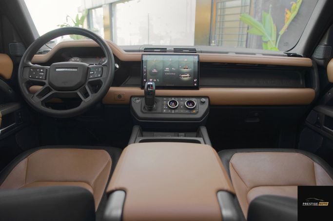 مستعملة Land Rover Defender 110 ثانياً، 2.0 لتر، 2024 في الأردن، عمان من PRESTIGE AUTO، اللون أسود.  | AUTO.AE | إعلان #296248 — صورة 15 من 36