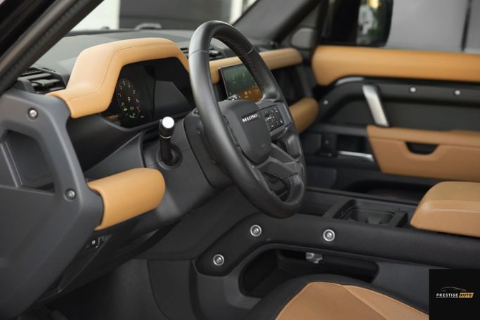 مستعملة Land Rover Defender 110 ثانياً، 2.0 لتر، 2024 في الأردن، عمان من PRESTIGE AUTO، اللون أسود.  | AUTO.AE | إعلان #296248 — صورة 22 من 36