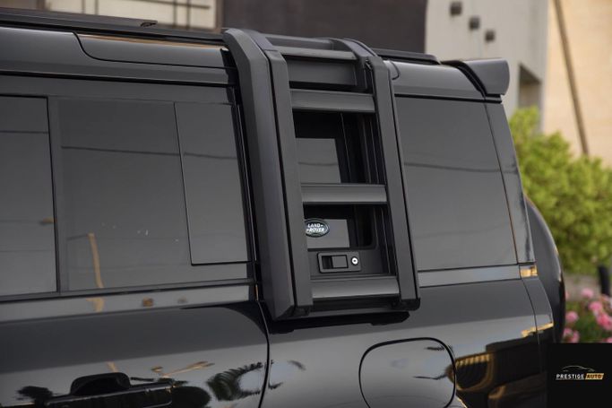 مستعملة Land Rover Defender 110 ثانياً، 2.0 لتر، 2024 في الأردن، عمان من PRESTIGE AUTO، اللون أسود.  | AUTO.AE | إعلان #296248 — صورة 28 من 36