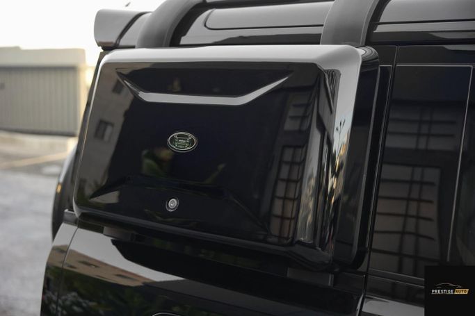 مستعملة Land Rover Defender 110 ثانياً، 2.0 لتر، 2024 في الأردن، عمان من PRESTIGE AUTO، اللون أسود.  | AUTO.AE | إعلان #296248 — صورة 29 من 36
