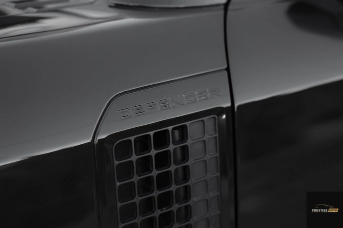 مستعملة Land Rover Defender 110 ثانياً، 2.0 لتر، 2024 في الأردن، عمان من PRESTIGE AUTO، اللون أسود.  | AUTO.AE | إعلان #296248 — صورة 30 من 36