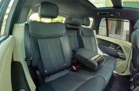 مستعملة Land Rover Range Rover Evoque P270e فيس ليفت الثاني، 1.5 لتر، 2024 في الأردن، عمان من SHAYBETH MOTORS، اللون أسود. أخرى | AUTO.AE | إعلان #295521 — صورة 10 من 10
