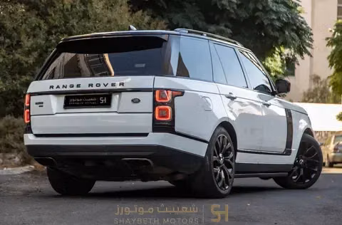 مستعملة Land Rover Range Rover Evoque P300 ثانياً، 2.0 لتر، 2020 في الأردن، عمان من SHAYBETH MOTORS، اللون أبيض. المواصفات الأمريكية | AUTO.AE | إعلان #295526 — صورة 3 من 10