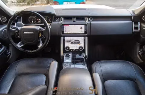 مستعملة Land Rover Range Rover Evoque P300 ثانياً، 2.0 لتر، 2020 في الأردن، عمان من SHAYBETH MOTORS، اللون أبيض. المواصفات الأمريكية | AUTO.AE | إعلان #295526 — صورة 4 من 10