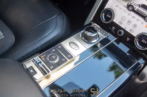 مستعملة Land Rover Range Rover Evoque P300 ثانياً، 2.0 لتر، 2020 في الأردن، عمان من SHAYBETH MOTORS، اللون أبيض. المواصفات الأمريكية | AUTO.AE | إعلان #295526 — صورة 7 من 10