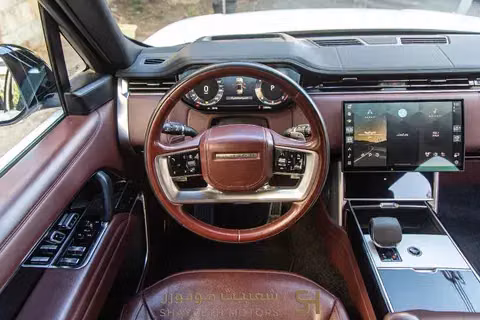 Подержанный Land Rover Range Rover P550e V (L460), 3.0 л, 2024 в Иордания, Амман от SHAYBETH MOTORS Белый цвет.  | AUTO.AE | Объявление #295669 — фото 5 из 10